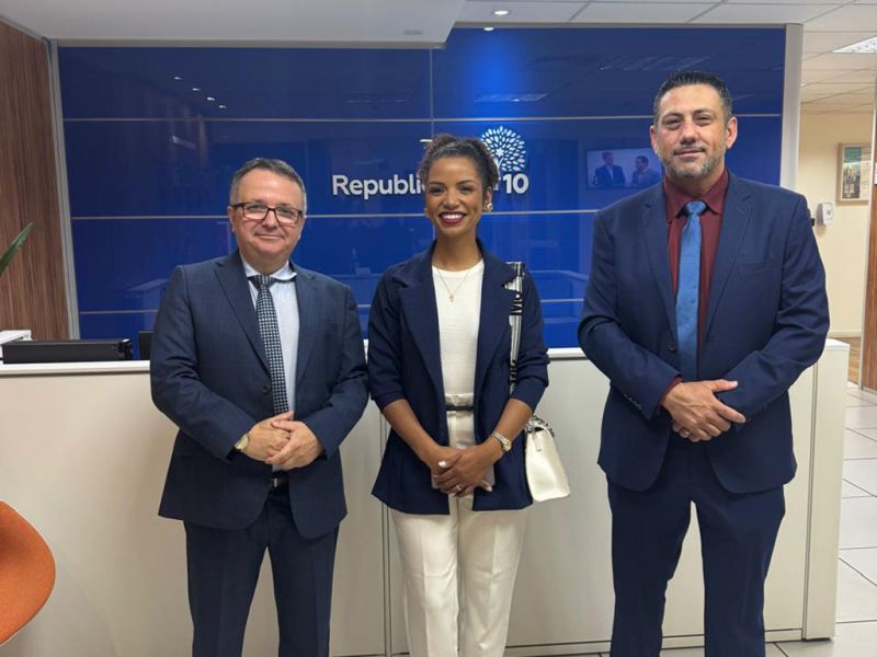 O trio pexêro do Republicanos também esteve em Brasília: o presidente da sigla em Itajaí, Denísio Dolásio Baixo; Aline Barros, do movimento das mulheres e o Correio Jr., que é coordenador do movimento dos trabalhadores no partido