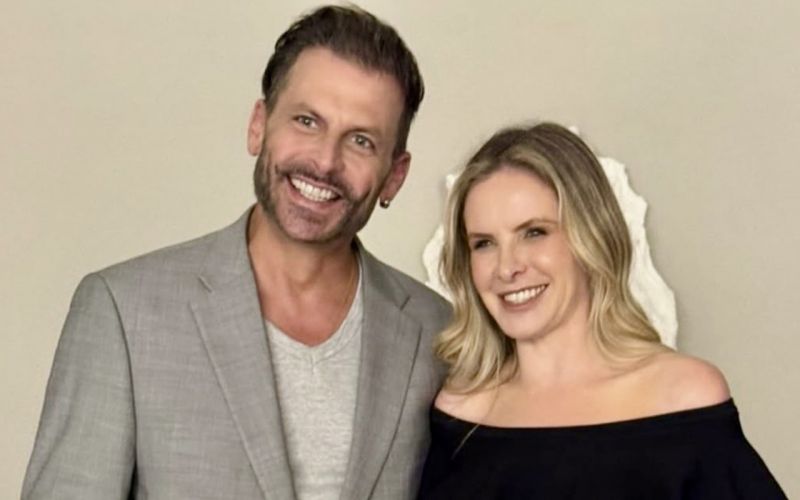 O ator Henri Castelli, com a arquiteta da terrinha, Nanda Eicke, na Mostra Artefacto