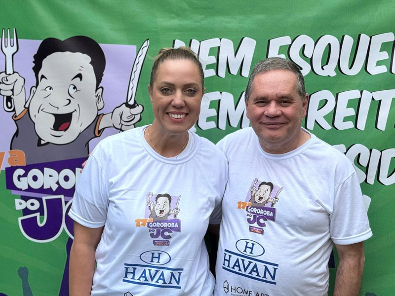 A vice-presidente da Câmara de BC, a bela dos olhos verdes Jade Martins (MDB), apoia o JC presidente (foto: Ariel Silva)