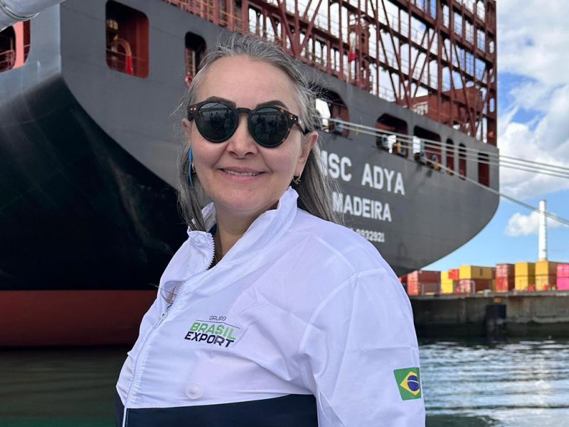 Na França, deputada federal Daniela Reinehr (PL) debate modernização da legislação portuária (foto: divulgação)