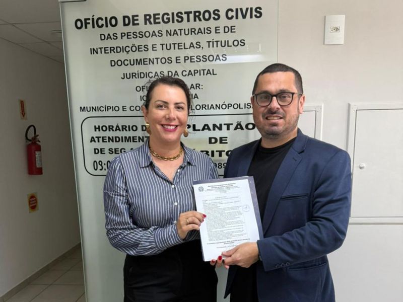 Efetuado em Florianópolis o registro do Instituto Catarinense de Direito Eleitoral, Legislativo e Político (Icade), sendo presidido pelo advogado eleitoralista Augusto Wanderlinde e como tesoureira a contadora Juliane Vieira