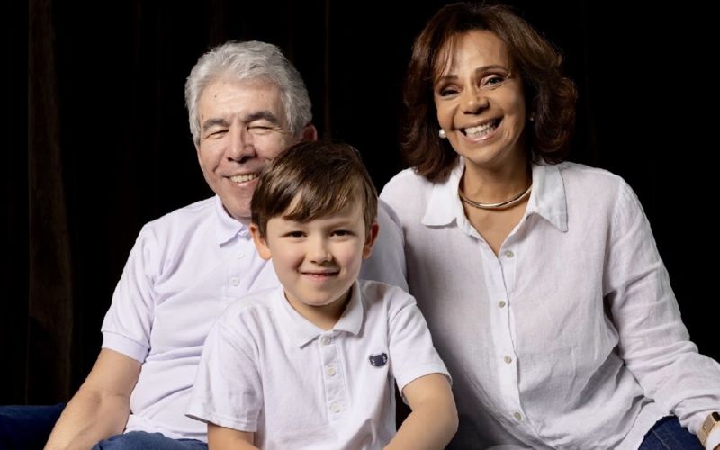 Denise e Martins com o neto: Dom Matias