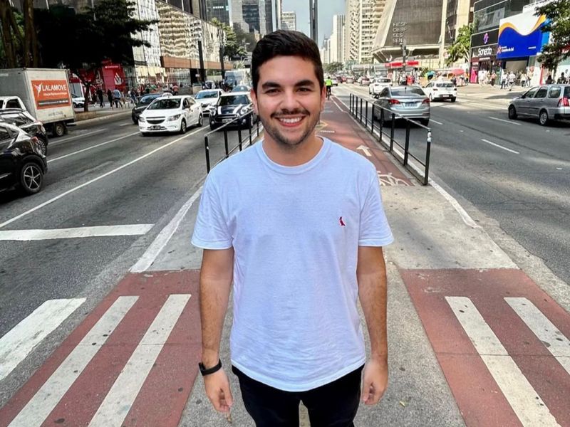 O presidente do legislativo, Marlon Borsatto (MDB), assume como prefeito de Camboriú. O mais jovem da história da cidade