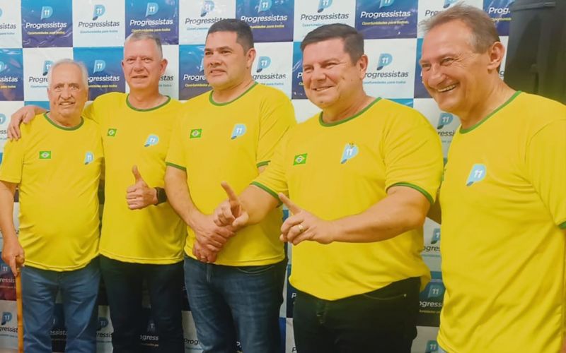 O PP pexêro, em almoço no finde, devotou apoio à pré-candidatura a deputado federal do vice-prefeito Rubens Angioletti (PL), e lançou o presidente do Sindipi, o Agoniado, ops, Agnaldo Santos, pré-candidato a deputado estadual