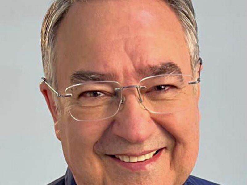 Nesta segunda-feira, a partir das 13h, ao vivo, tem “Diz aí” do DIARINHO, com o ex-governador Raimundo Colombo (PSD) - comandado pela jornalista Fran Marcon, com participação do JC. Assista na TV DIARINHO no YouTube e nas redes sociais do jornal 