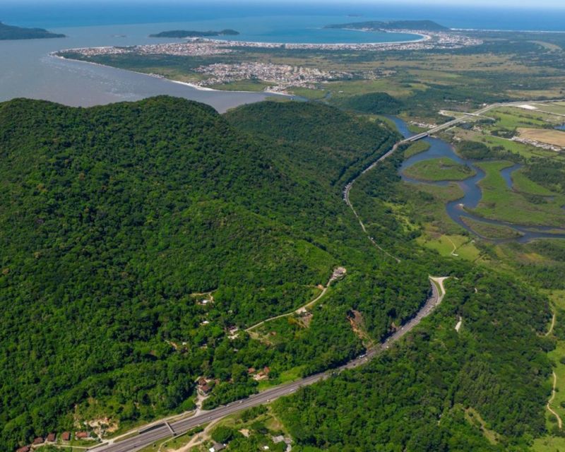 Morro dos Cavalos - O deputado federal Pedro Uczai (PT), coordenador da Frente Parlamentar Catarinense, informa alinhamento entre o Ministério dos Transportes e a ANTT para a construção de dois túneis no Morro dos Cavalos e que a responsabilidade da obra seja transferida da Arteris para a Movida, antiga CCR. O custo da obra terá impacto no pedágio do trecho Sul da BR 101. (Jonatã Rocha/Secom)
