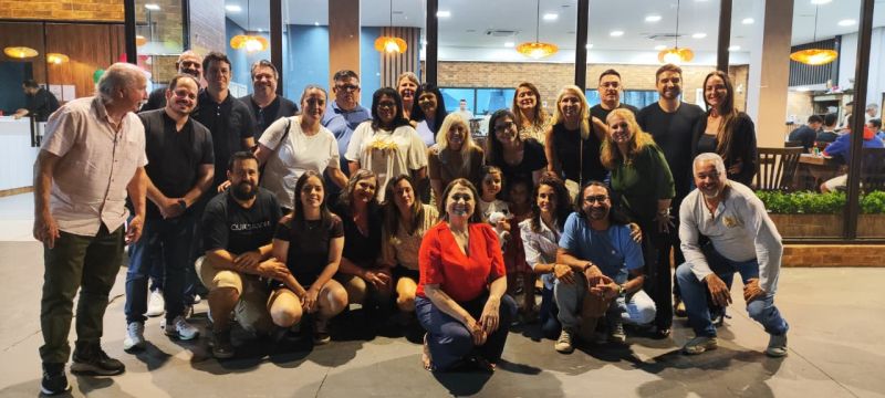 A primeira suplente do MDB da Dubai city, Nena Amorim, reuniu seu grupo de trabalho pra fechar o ano (foto: divulgação)