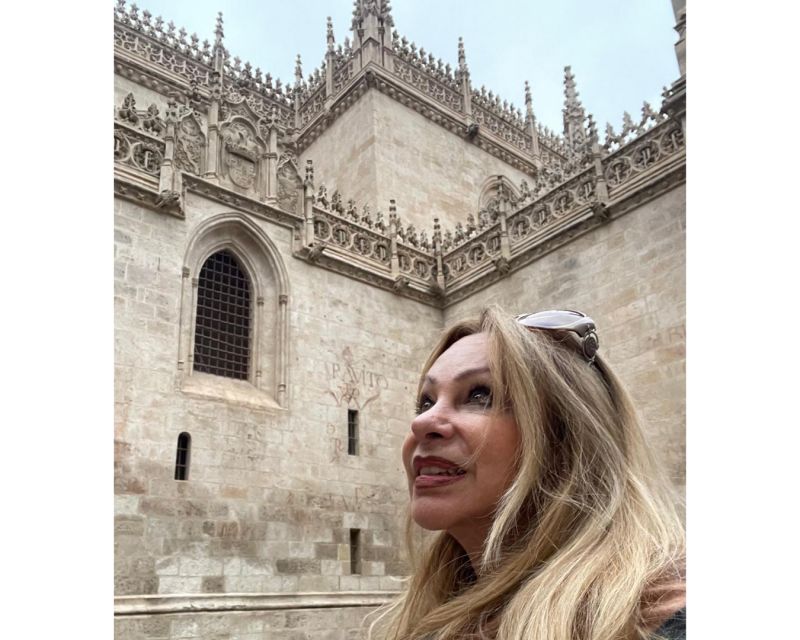 Eurotrip - Val Marques curtindo um passeio por Málaga, na Espanha. A moradora de Balneário Camboriú fica na Europa em férias até dezembro. (foto: Arquivo Pessoal)