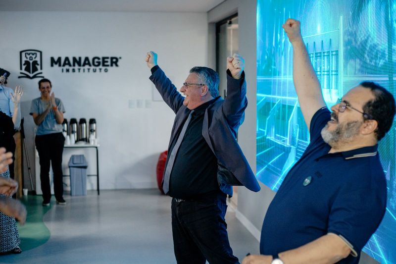 Eleição na Univali: com 99,2%, foi eleito o professor Rogério Corrêa como novo reitor da Univali, a partir de 2026. Candidato único, demonstrou a gestão exitosa do atual reitor, professor Valdir Cechinel, o Sabiá (foto: divulgação)