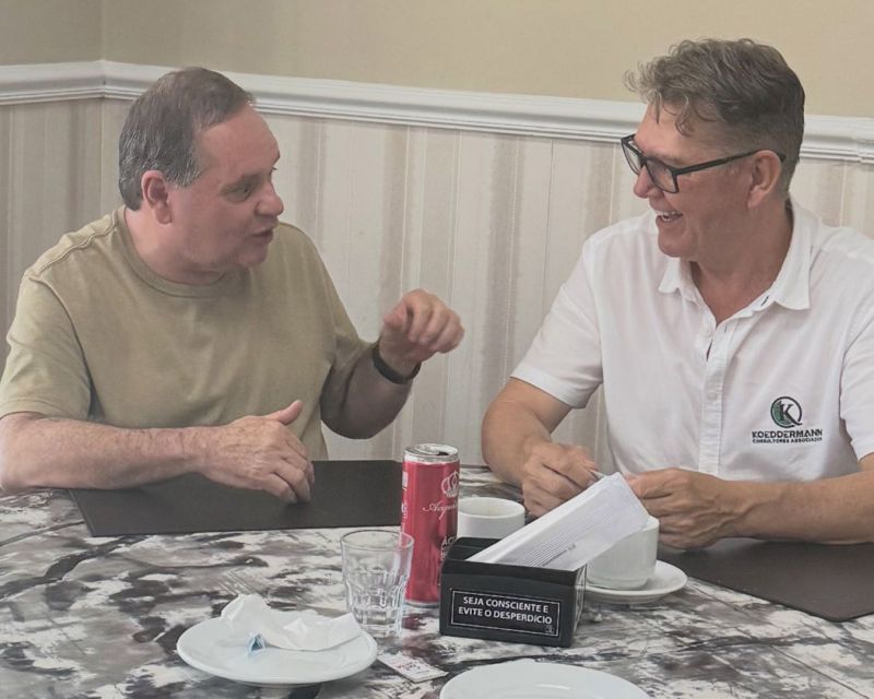  O JC almoçou com a lenda de BC, Gil Koeddermann. Sempre um bom papo (foto: divulgação)