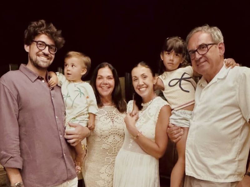 Marinho Sandri e Soninha, com os filhos Guilherme e Marina e os netos