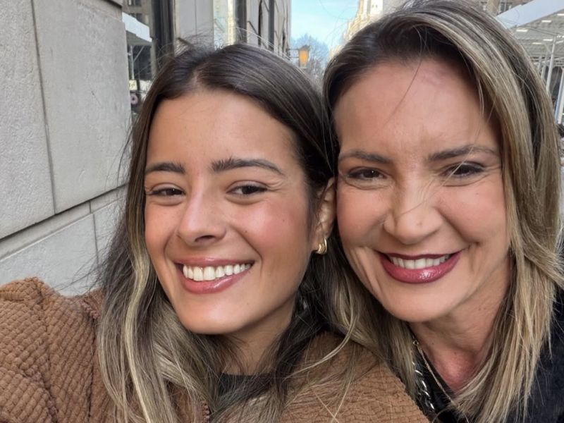 Luma e Thalyta Ern, acompanhadas da família, foram curtir uns dias de frio em Nova Iorque