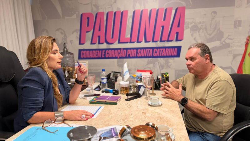 Durante a visita à Leleia, conversei com a deputada estadual e pré-candidata a deputada federal, a bonitona Paulinha da Silva (Podemos)