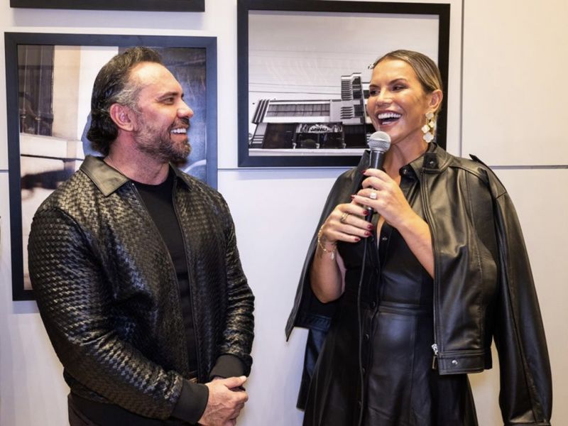 Edu Santos e Katia Aveiro durante o evento