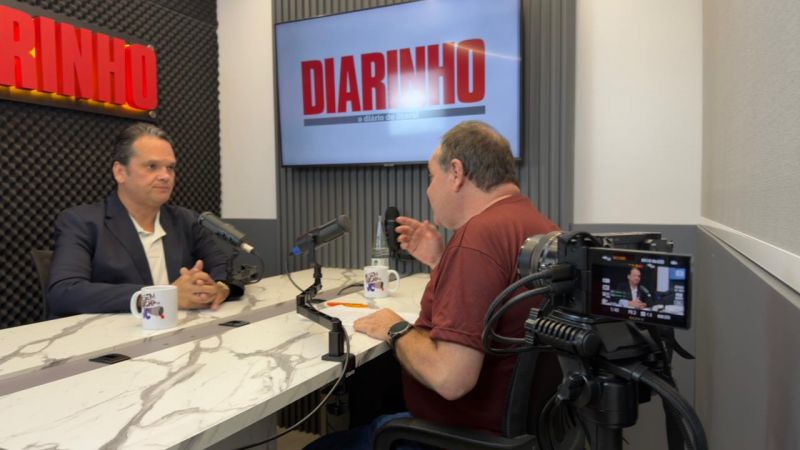 O polido João Paulo Tavares Bastos Gama participou do Desembucha, JC. Assista no: youtube.com/@DesembuchaJC (foto: Musa dos olhos coloridos)